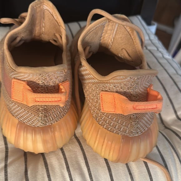 Adidas Yeezy Boost  Sneakers EUC - Picture 7 of 7